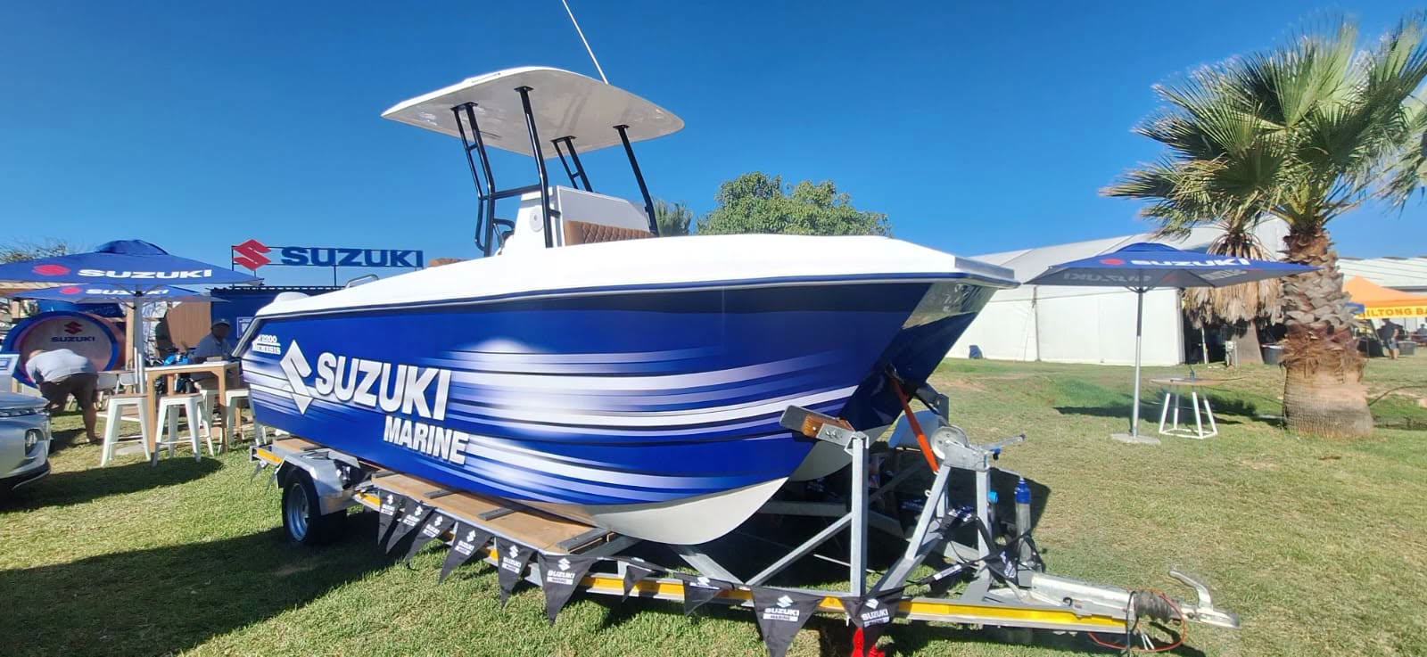 2200 NEMESIS WITH 2 X DF100BTX SUZUKI 4-STROKES - Image 3
