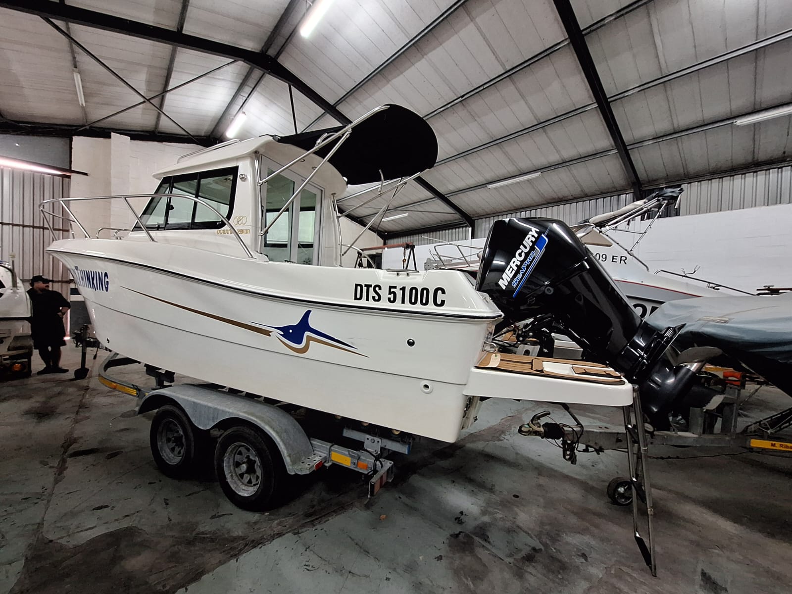 23FT OCEANIA ON TRAILER WITH 200HP MERCURY SEAPRO 4 STROKE - Image 2