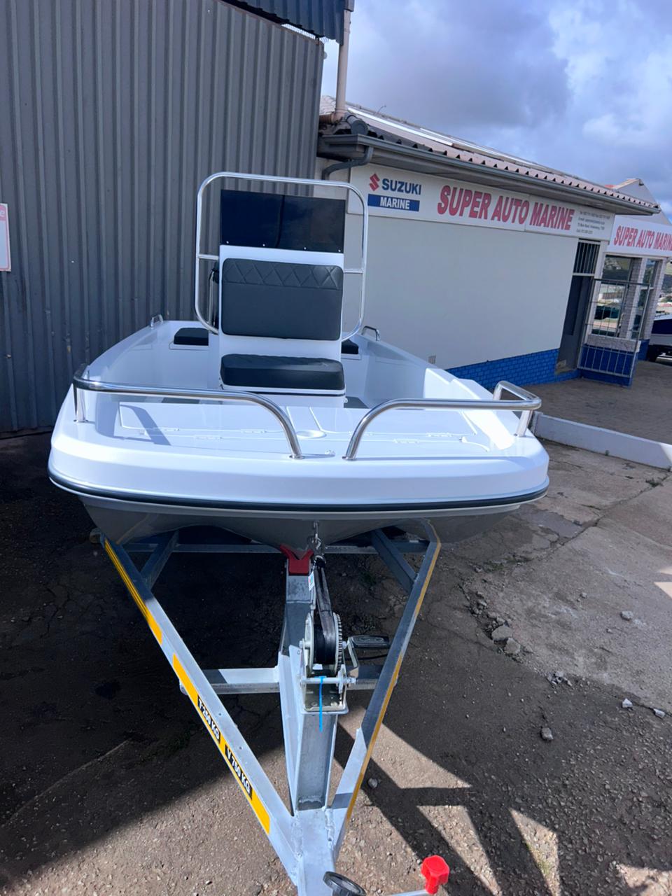 420 SCOUT ON GALV TRAILER WITH DF30 SUZUKU 4-STROKE - Image 3