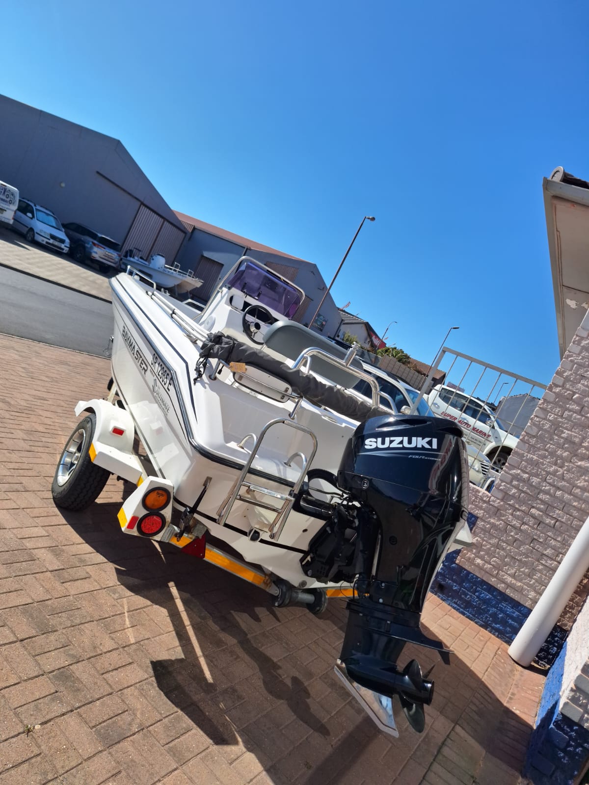 5.25M BAYMASTER with DF100BTL Suzuki 4-stroke - Image 3