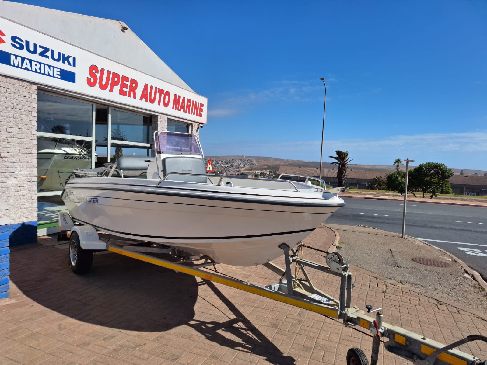5.25M BAYMASTER with DF100BTL Suzuki 4-stroke - Image 5
