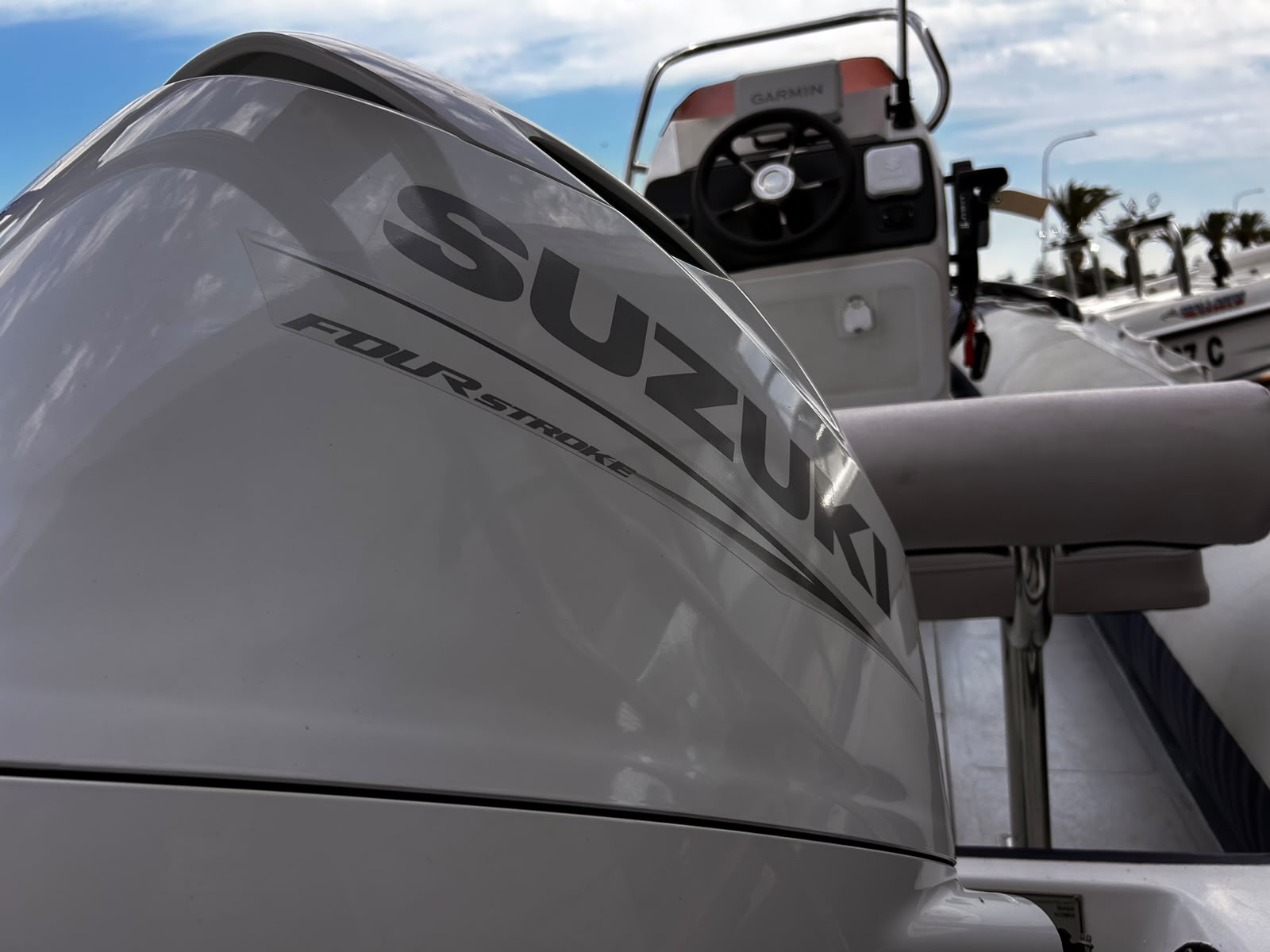 510 FALCON ON GALV TRAILER WITH DF100BTL SUZUKI 4-STROKE - Image 5