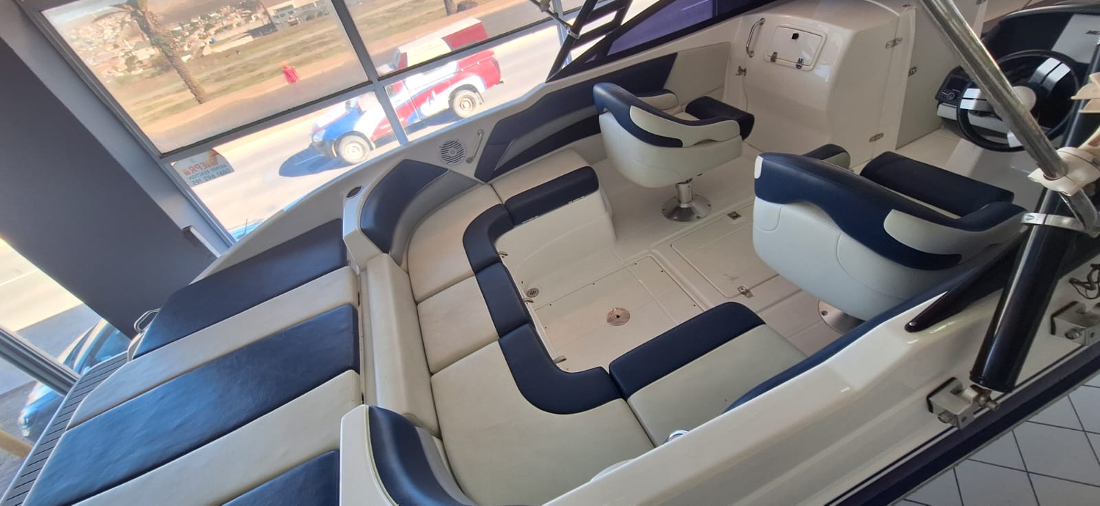 720 ODYSSEY ON TRAILER WITH 6.2L MERCRUISER 350HP - Image 15